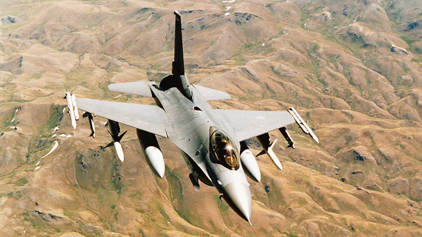 Румыния подняла в воздух два истребителя F-16 по тревоге в ночь на 22 ноября