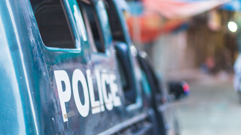 Штаб-квартиру полиции в Пешаваре атаковал террорист-смертник, трое погибли