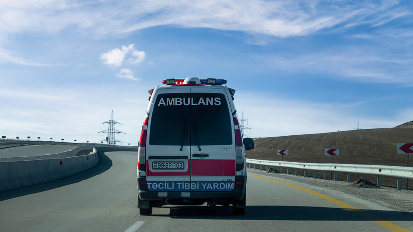 В бизнес-центре в Баку прогремел взрыв