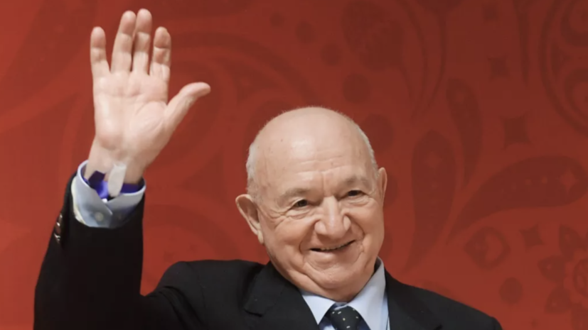 В штаб-квартире ФИФА приспустили флаг России в память о Симоняне