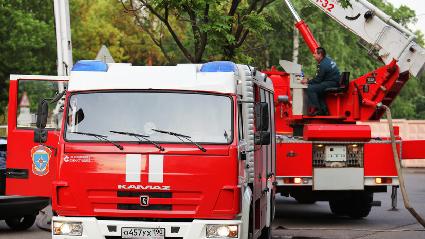 В Геленджике потушили пожар в доме, возникший после атаки БПЛА