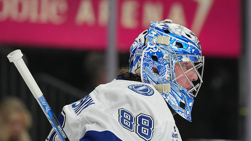 Василевский признан третьей звездой игрового дня в НХЛ