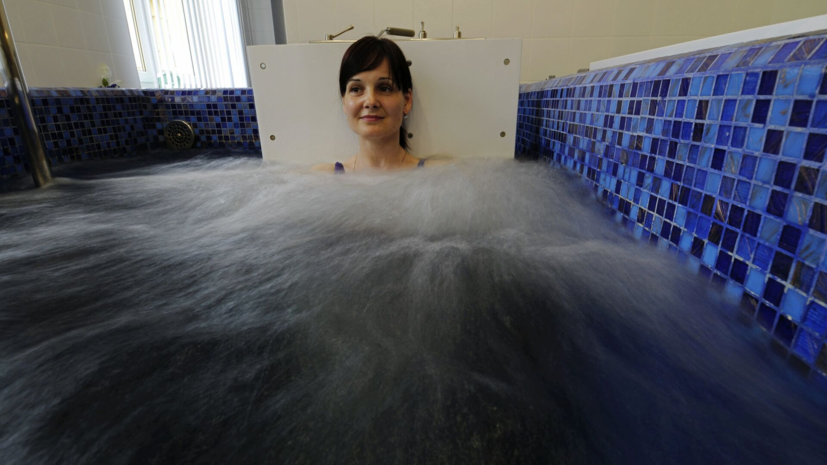 Пенсионерам объяснили, как получить путёвку в санаторий на новогодние праздники