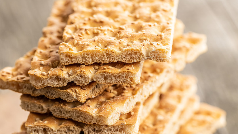 Диетолог Денисова: хлебцы могут быть калорийнее хлеба