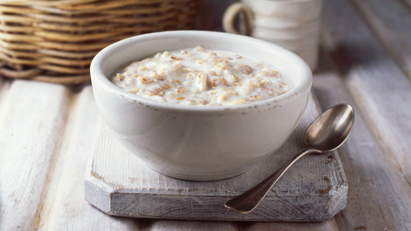 Диетолог: при приготовлении утренней каши можно использовать растительный напиток