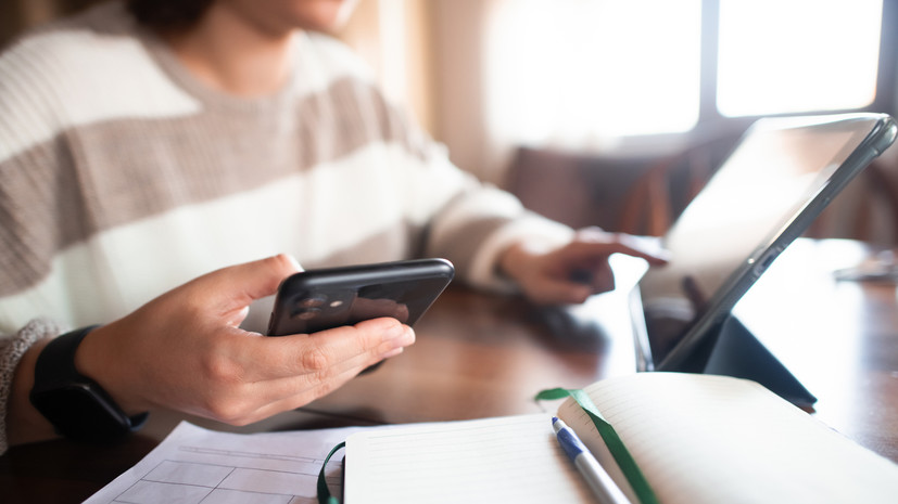 Аналитик Парфентьев: мошенники могут использовать схему с новогодними корпоративами