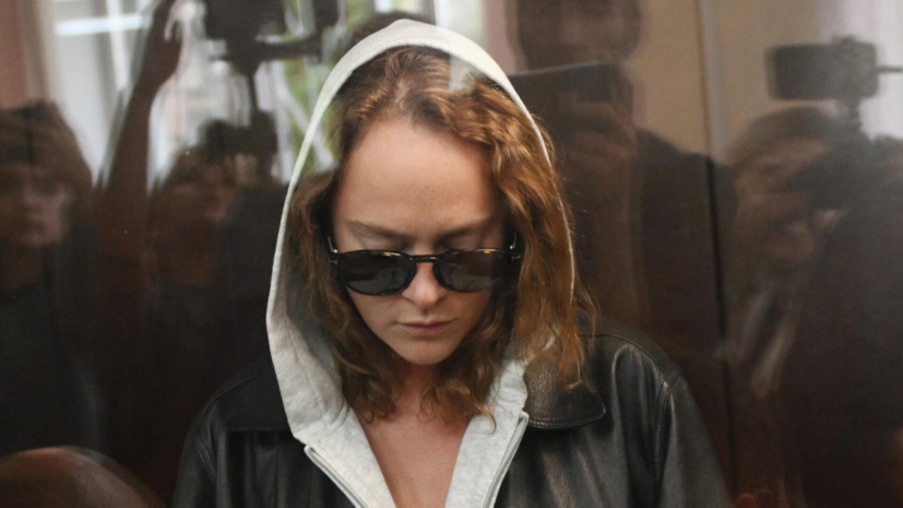 Актриса Тарасова назвала случайностью инцидент с вейпом