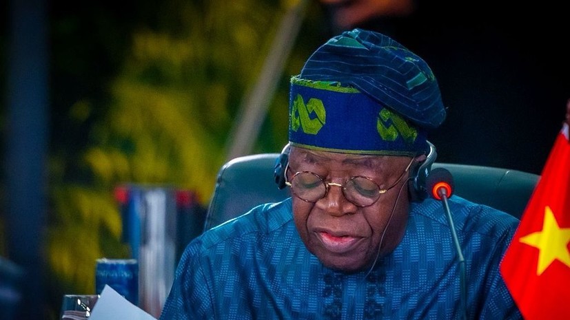 Президент Нигерии объявил ЧП в стране и приказал увеличить количество военных