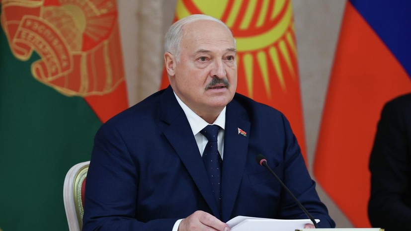 Лукашенко: Белоруссия из-за угроз с Запада живёт как в «осаждённой крепости»