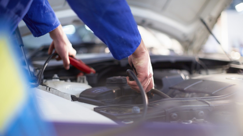 Автоэксперт Родионов посоветовал тщательно подготовить аккумулятор перед зимой