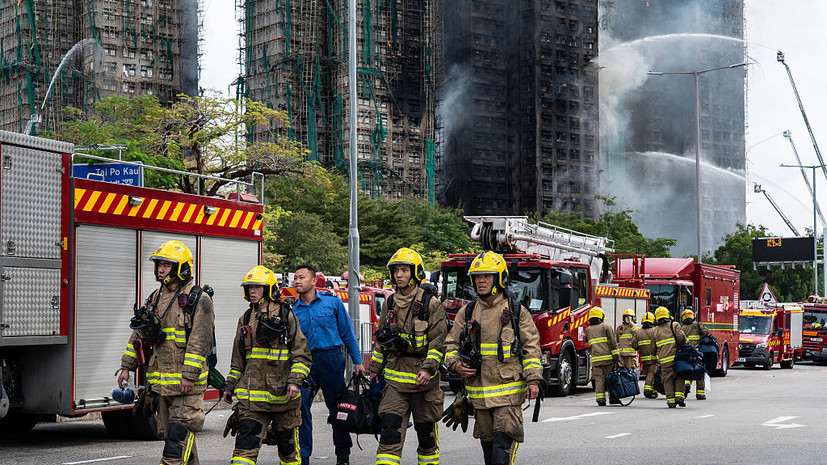 В Гонконге потушен пожар в жилом комплексе, при котором погибли более 90 человек