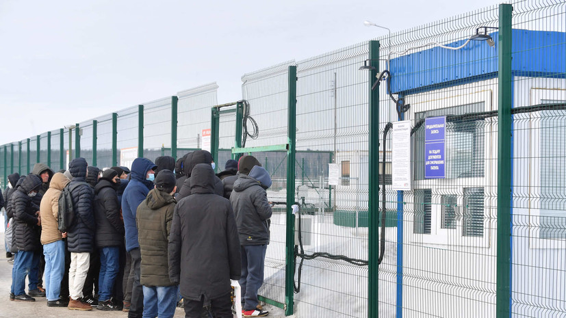 «Ъ»: в 2027 году Россия может перейти к оргнабору трудовых мигрантов