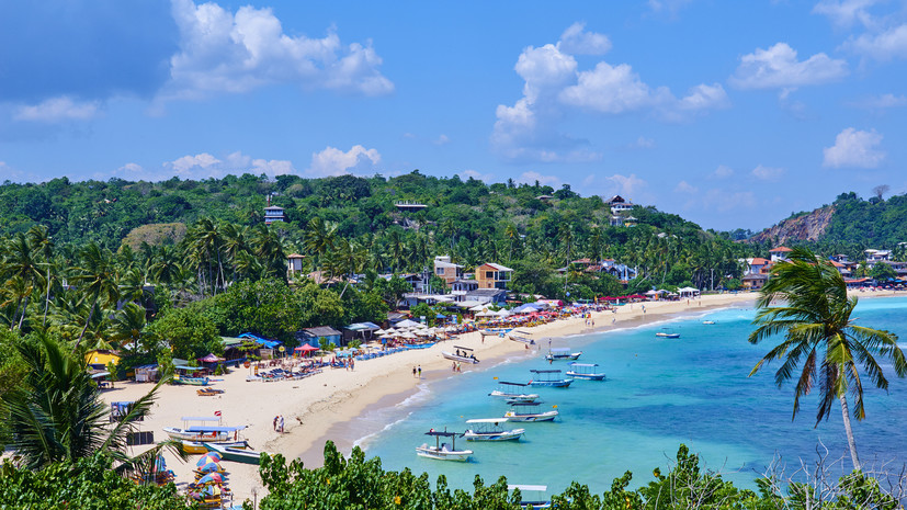 Mash: туристы из России застряли на курортах Шри-Ланки без возможности вылета