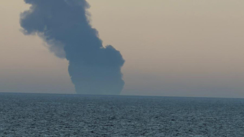 Консульство: россиян на борту горящего в Чёрном море танкера не было