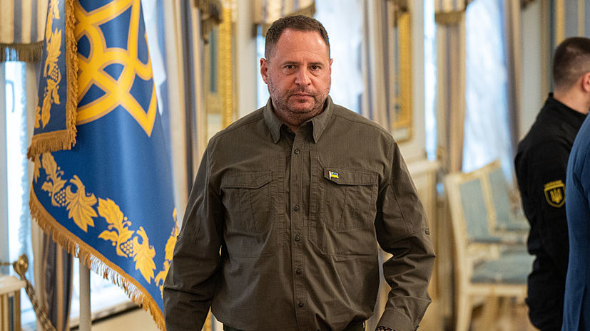 Офицер ВСУ Черновол предложила Ермаку пойти на фронт обычным солдатом