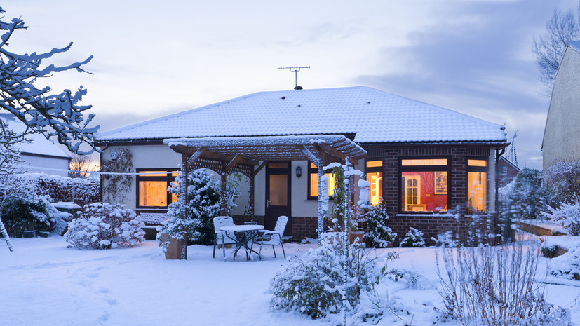 Строительный эксперт Васильев: сырость негативно влияет на конструкцию дома