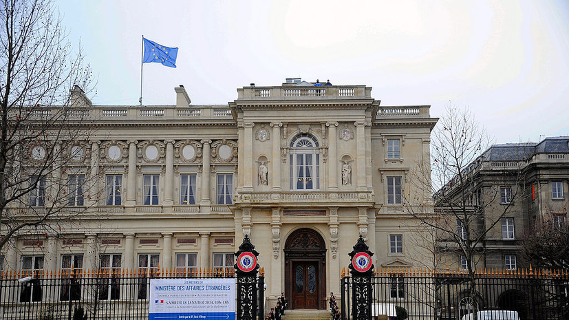 Во Франции заявили, что коррупция на Украине не должна мешать урегулированию