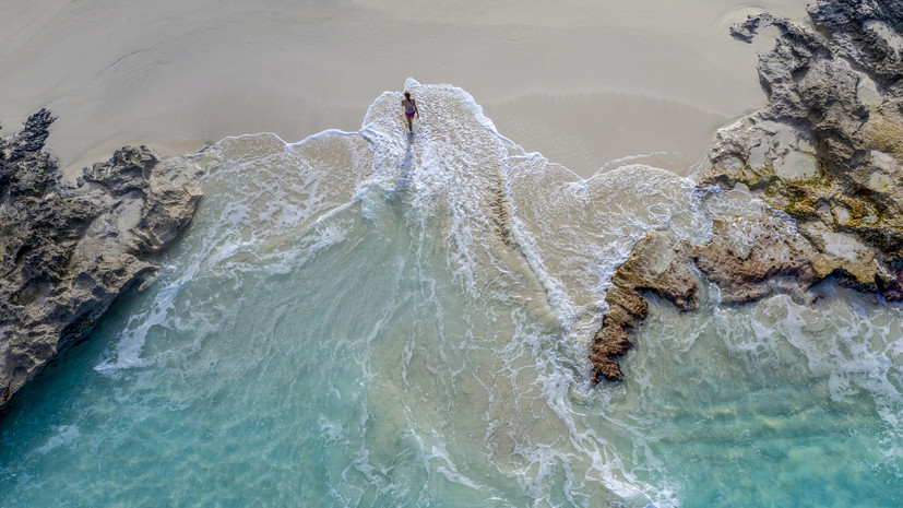 Онищенко: поездка на Новый год в тёплые страны увеличивает риск заболеть
