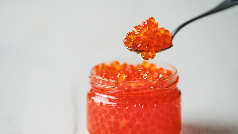 Гастроэнтеролог рассказала, как правильно замораживать красную икру к праздникам