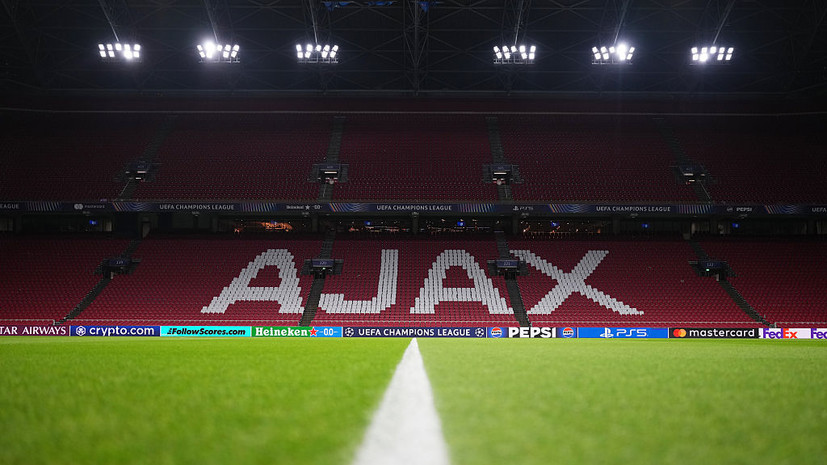 Фанат «Эксельсиора» пробежал 72 км до арены «Аякса» в знак протеста