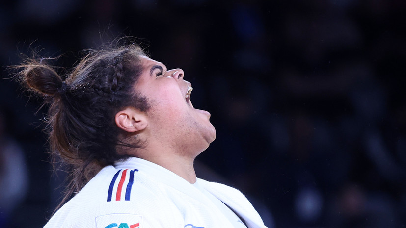 Дзюдоистку Фонтен дисквалифицировали на турнире в Абу-Даби за укус соперницы