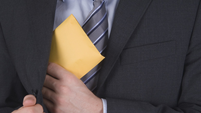 В Нижегородской области чиновникам пообещали премии за сообщения о взятках