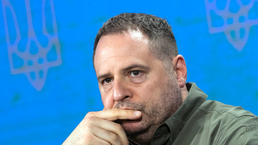 Гончаренко: Госпогранслужба Украины получила распоряжение не выпускать Ермака