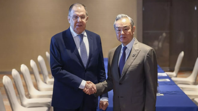 Лавров проведёт 2 декабря встречу с главой МИД Китая