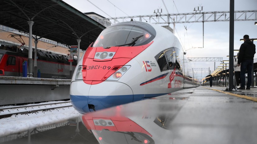 Пассажиров остановившегося «Сапсана» пересаживают в резервный поезд