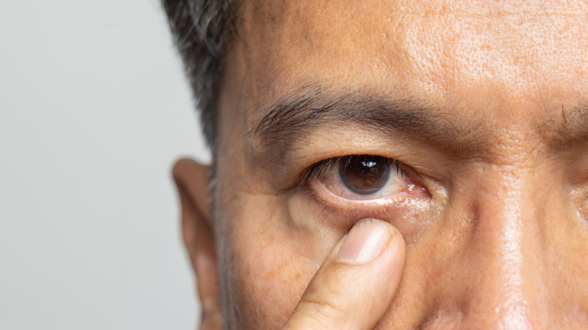 Нефролог Парфёнов: подрагивание глаза может быть следствием переутомления