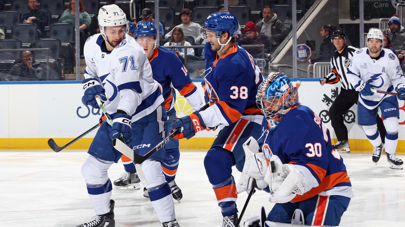 27 сейвов Сорокина и передача Шабанова помогли «Айлендерс» прервать семиматчевую победную серию «Тампы»