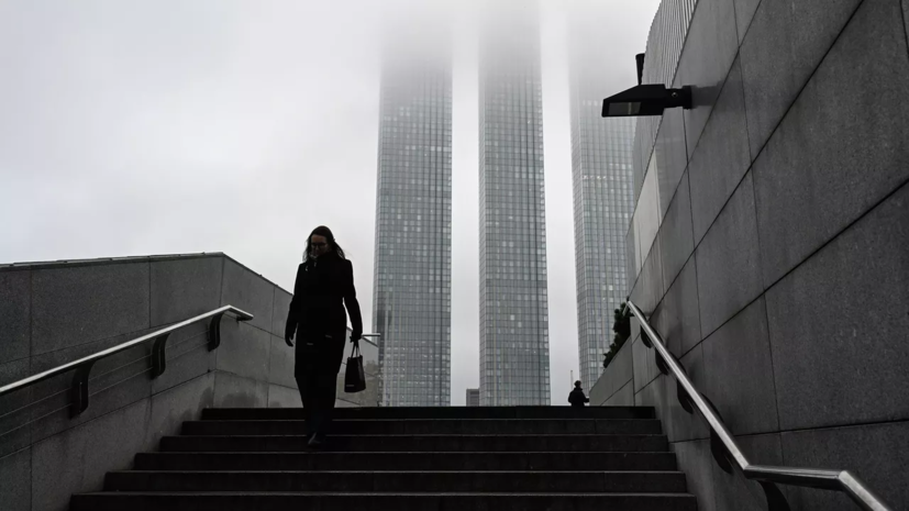 Синоптик Позднякова: температура в Москве продолжит держаться около 0 °С