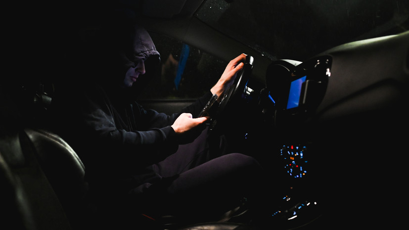 Жителя Челябинской области задержали за обман автовладельцев по всей России