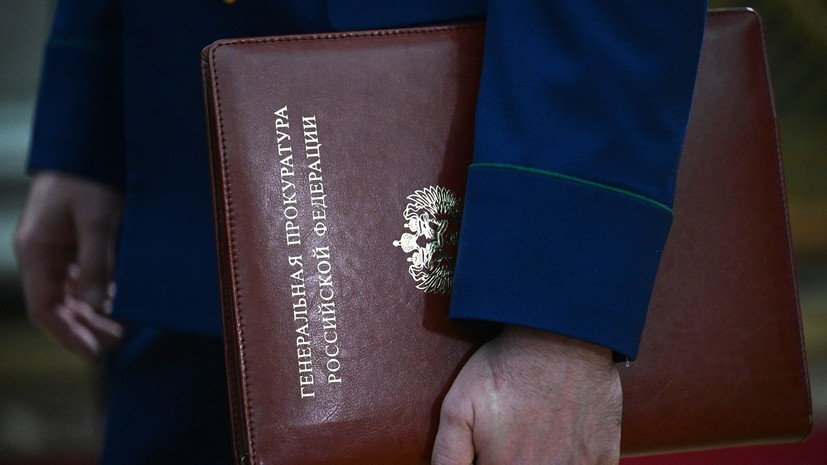 В подъезде дома в Альметьевске найден новорождённый младенец