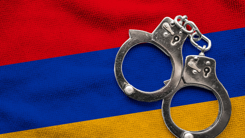 Главу канцелярии церкви Армении Хачатряна обвинили в сбыте наркотиков