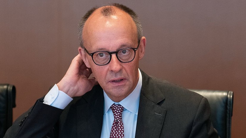 Дмитриев: канцлер ФРГ Мерц «дисквалифицировал» себя упрямой глупостью