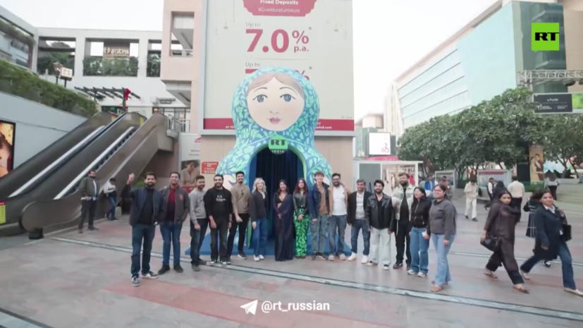 Огромная матрёшка появилась в Дели в честь запуска RT India