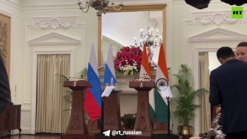 В Хайдарабадском дворце в Индии СМИ ждут подписания документов Путиным и Моди