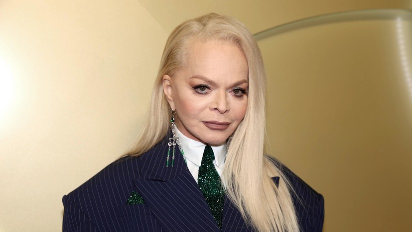 Адвокат сообщила о предложении Долиной вернуть деньги за квартиру частями