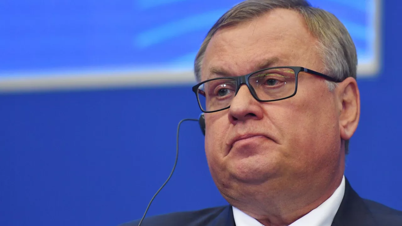 Глава ВТБ Костин выразил соболезнования в связи со смертью экс-главы ЦБ Дубинина