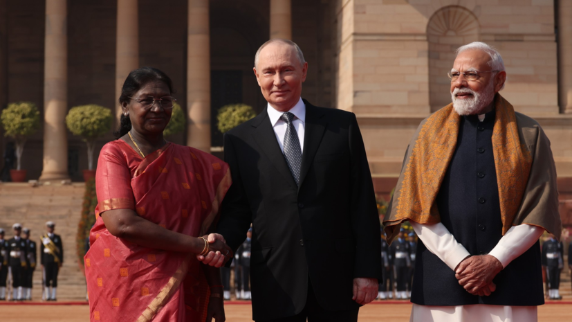 Путин встретился с президентом Индии Драупади Мурму во время визита в страну