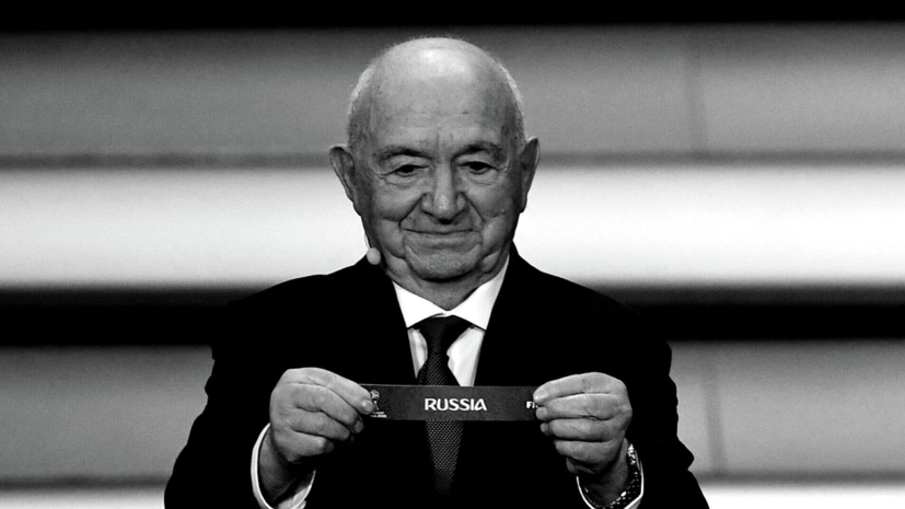 На стадионе «Спартака» открыли трибуну в честь Никиты Симоняна