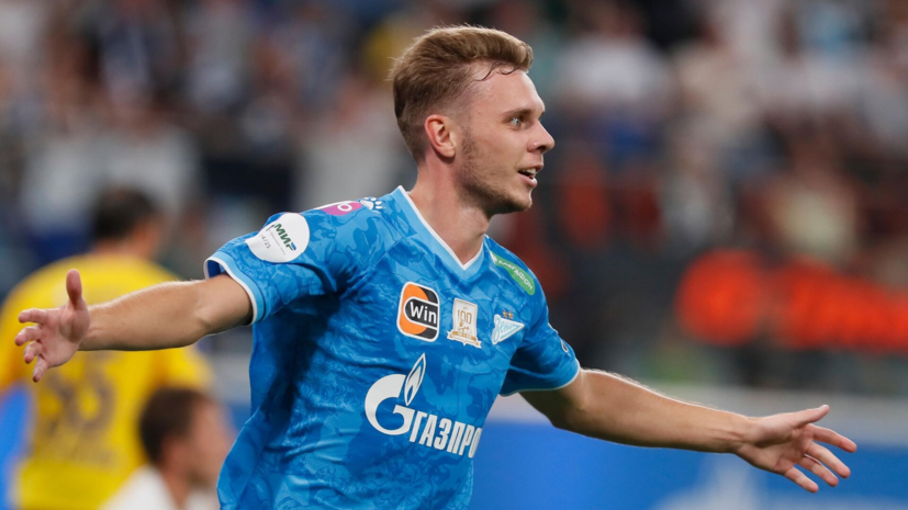 18-летняя модель показала интимные переписки с футболистом «Зенита» Глушенковым