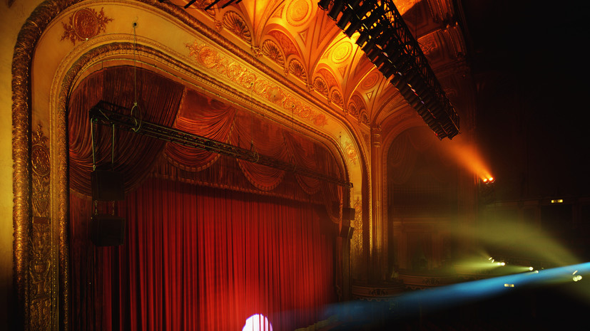 Актёры Симонова и Пьянов назвали неожиданным получение «Золотого Софита»