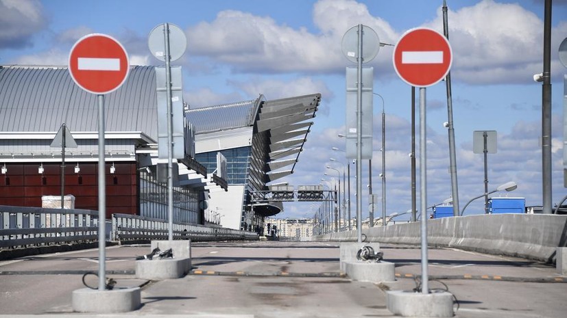 Аэропорт Внуково приостановил работу