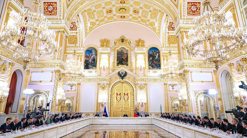 До 1 млн рублей: Путин объявил о повышении в 2026 году максимальной выплаты от работодателя при рождении ребёнка До 1 млн рублей: Путин объявил о повышении в 2026 году максимальной выплаты от работодателя при рождении ребёнка