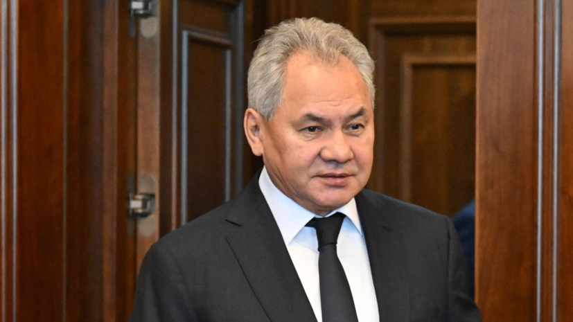 Шойгу прибыл с визитом во Вьетнам