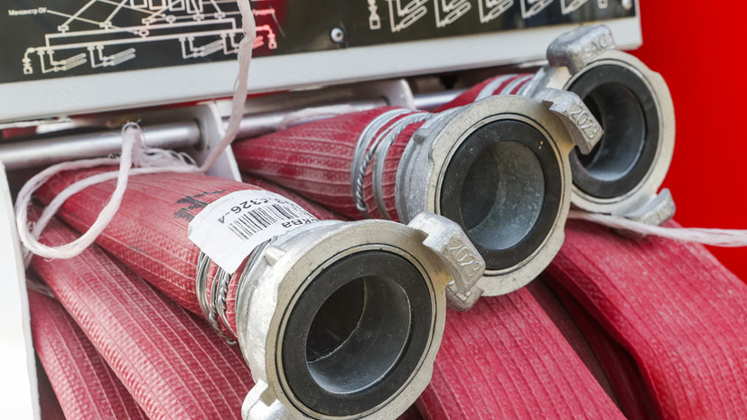 МЧС: из колледжа в Новосибирске из-за пожара эвакуировано 670 человек