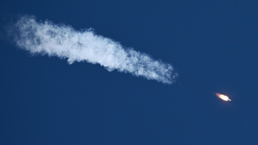 Спускаемый аппарат корабля «Союз МС-27» с космонавтами приземлился