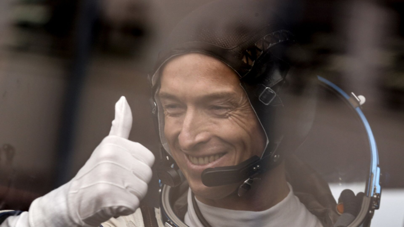 Космонавт Сергей Рыжиков оставил слова благодарности на спускаемом аппарате